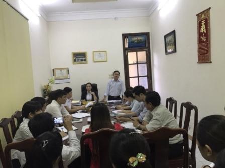 Chi bộ Trợ giúp pháp lý tổ chức học tập chuyên đề “Phương pháp tự nghiên cứu, học tập nâng cao trình độ chuyên môn nghiệp vụ cho cán bộ, đảng viên”